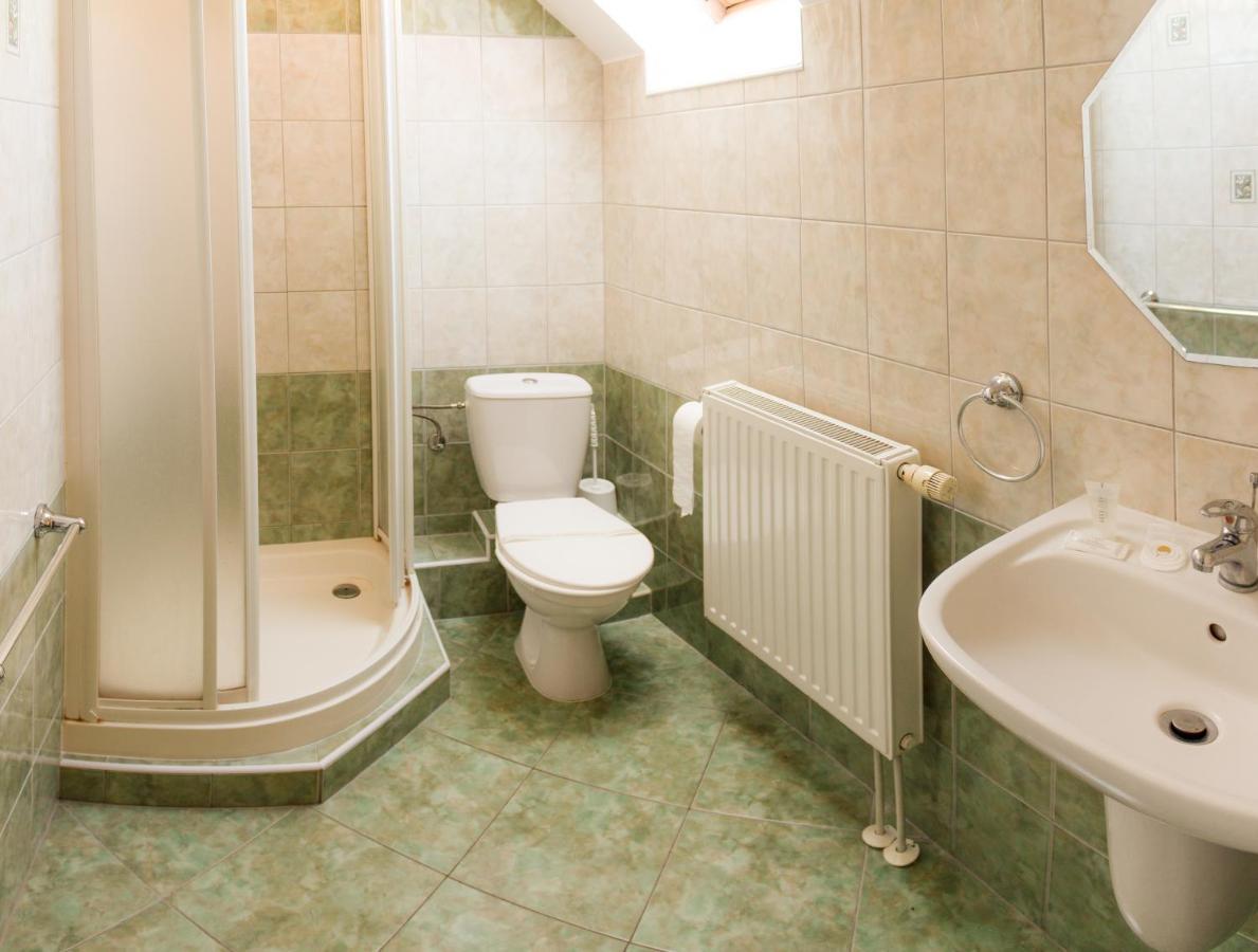 Motel Velky Rybnik Dehtare  Exteriör bild